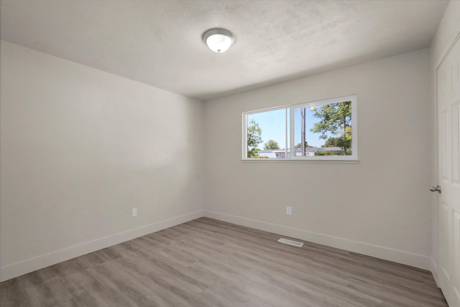 2832 Fowler Rd, Ceres, CA 95307