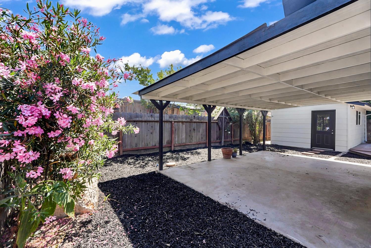 2832 Fowler Rd, Ceres, CA 95307