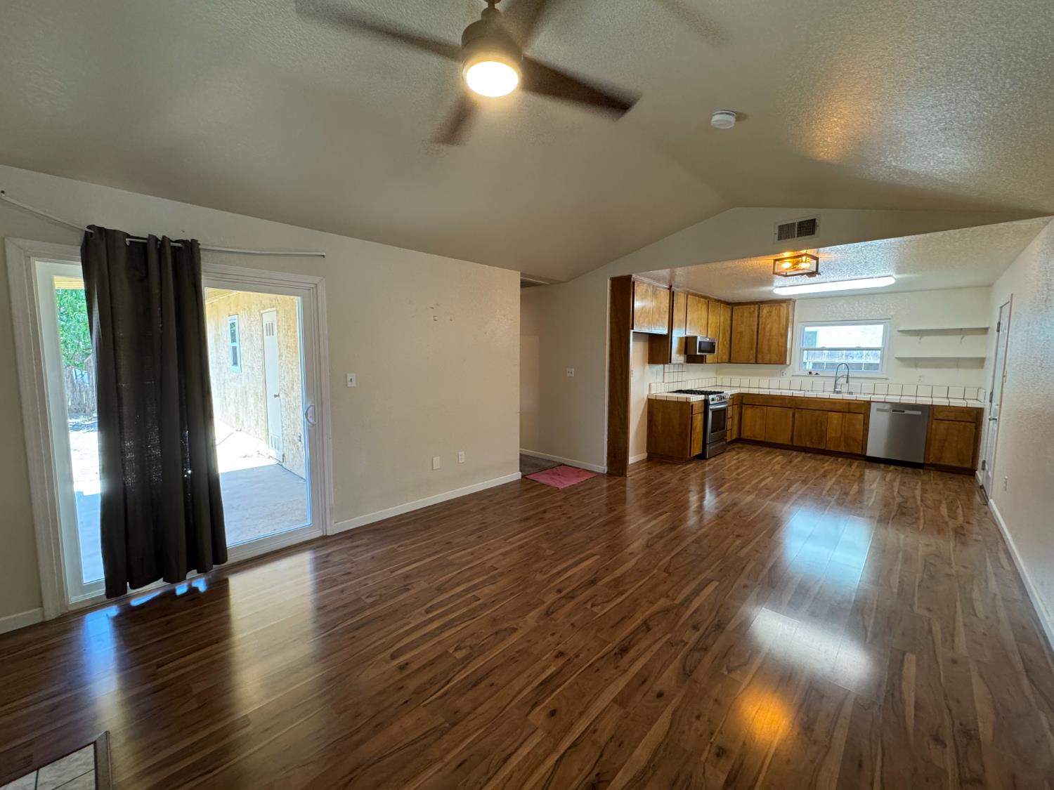 2675 Jeannie Ct, Turlock, CA 95382