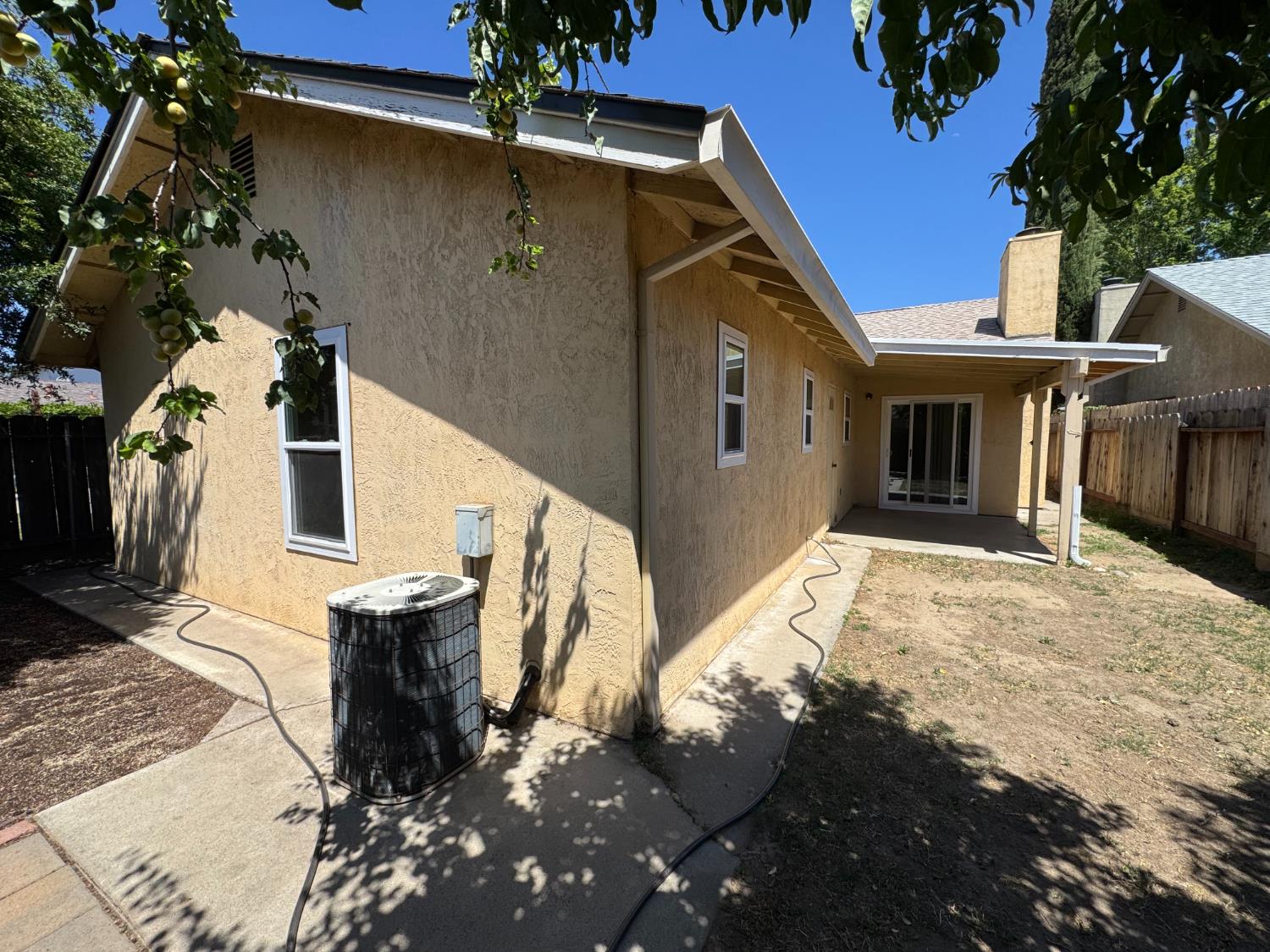 2675 Jeannie Ct, Turlock, CA 95382
