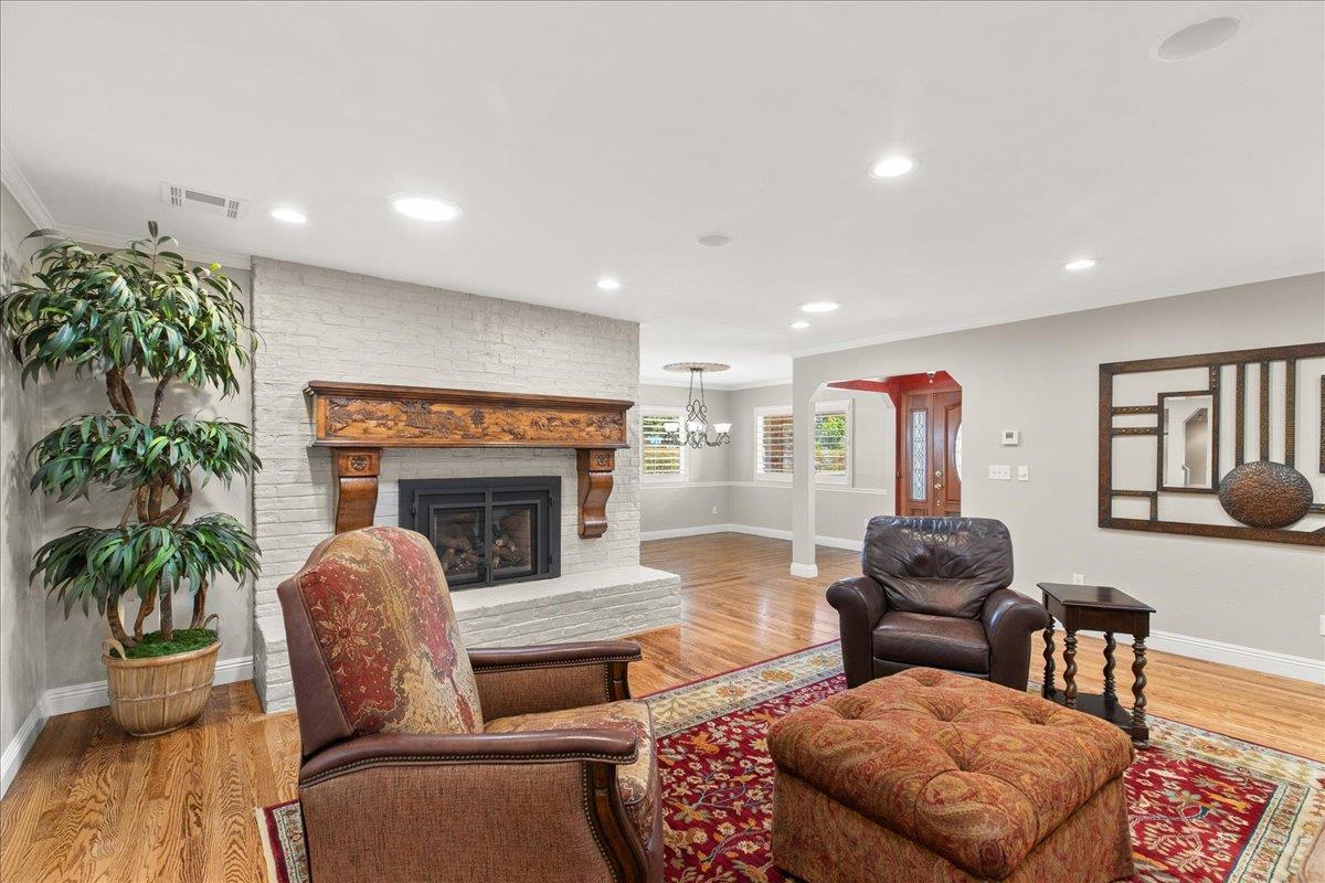 1101 Cornell Ave, Modesto, CA 95350