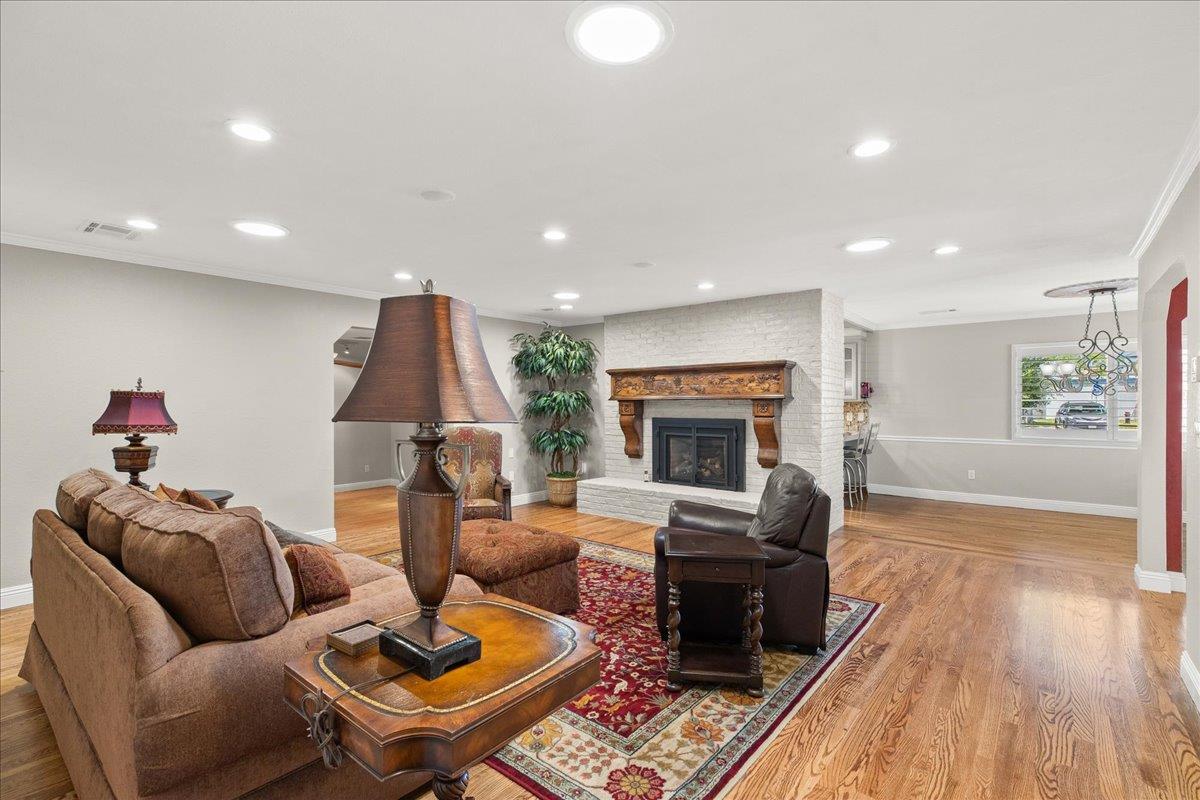1101 Cornell Ave, Modesto, CA 95350