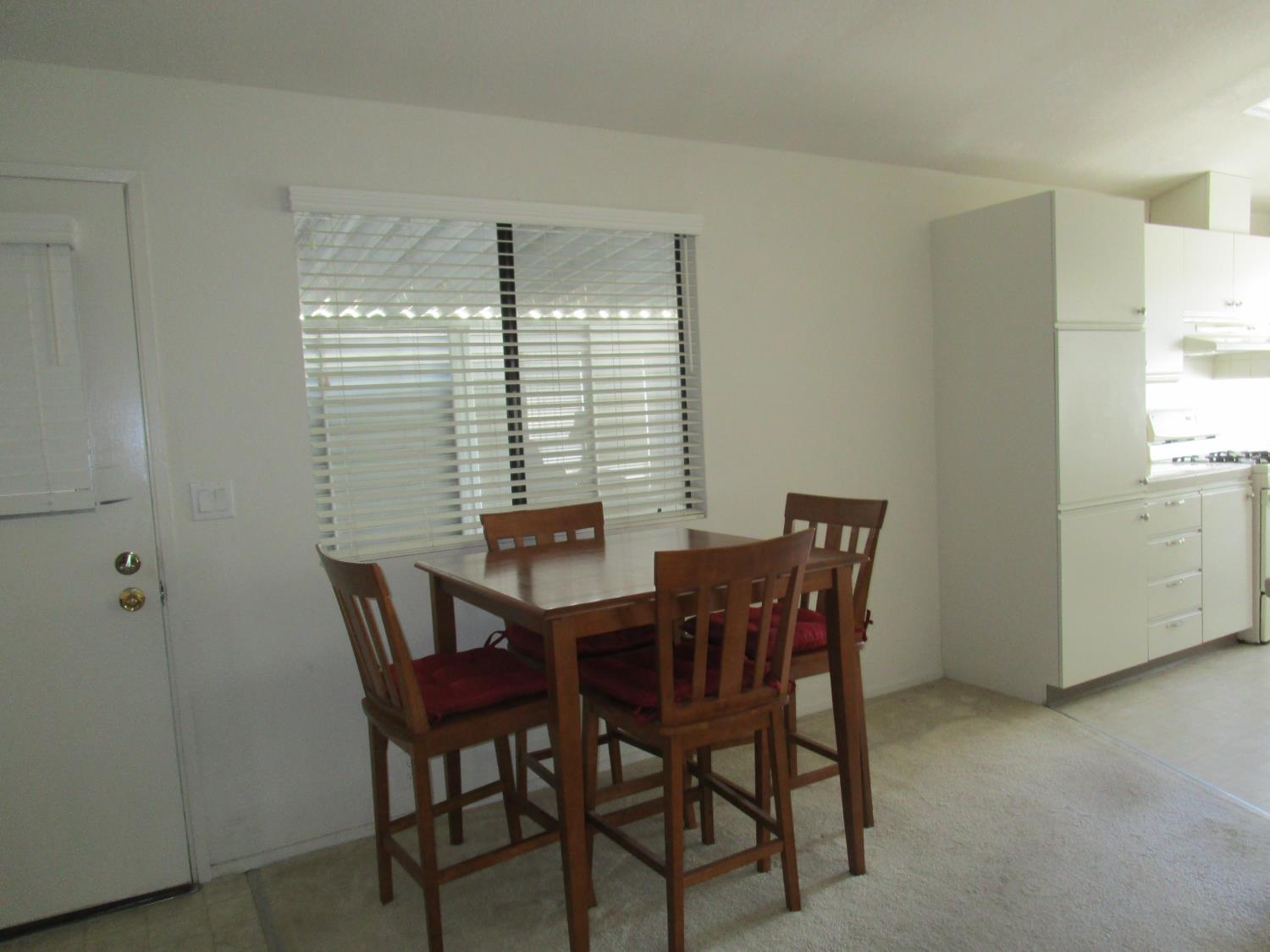 1500 Held Dr #49, Modesto, CA 95355