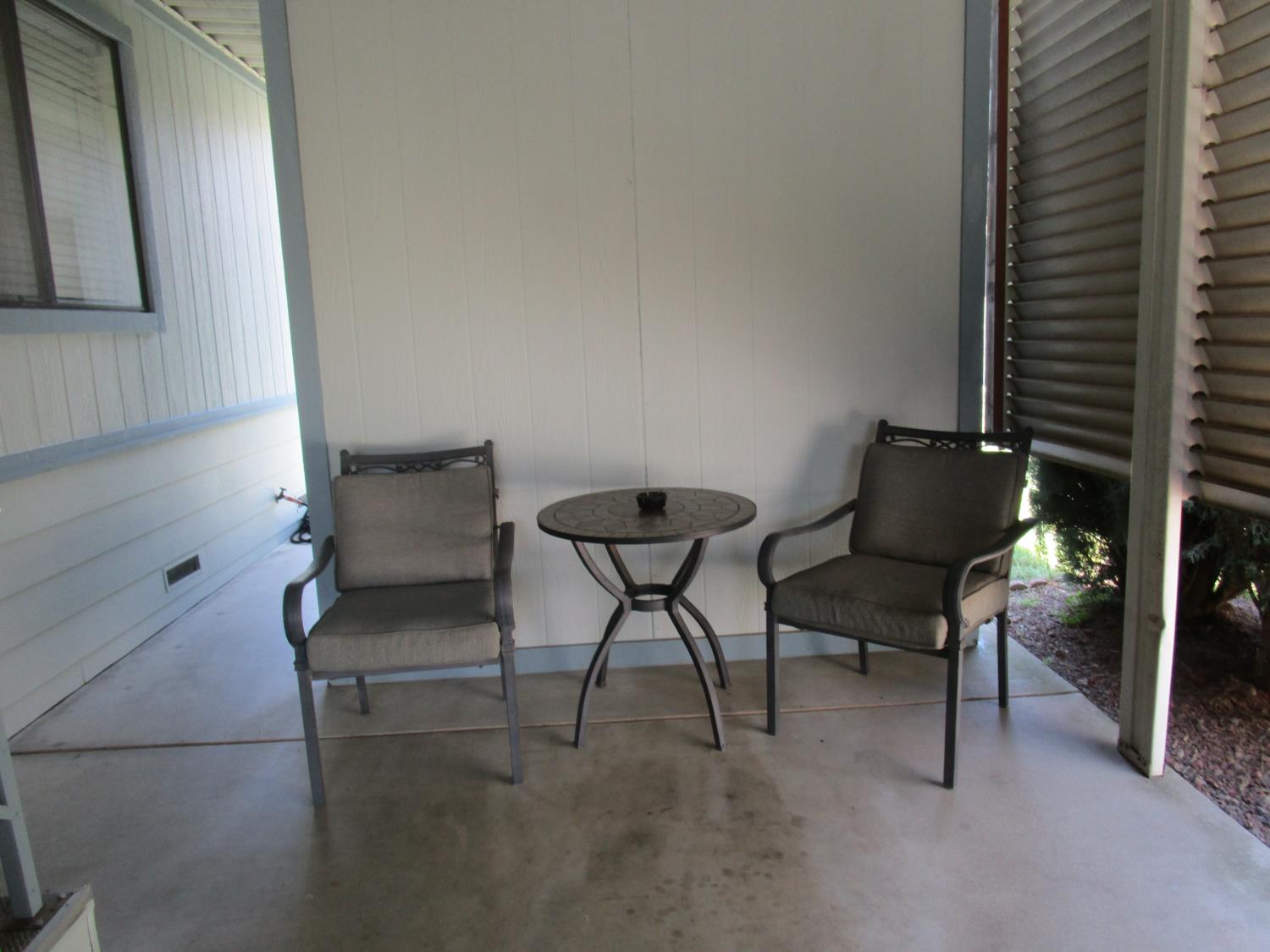 1500 Held Dr #49, Modesto, CA 95355