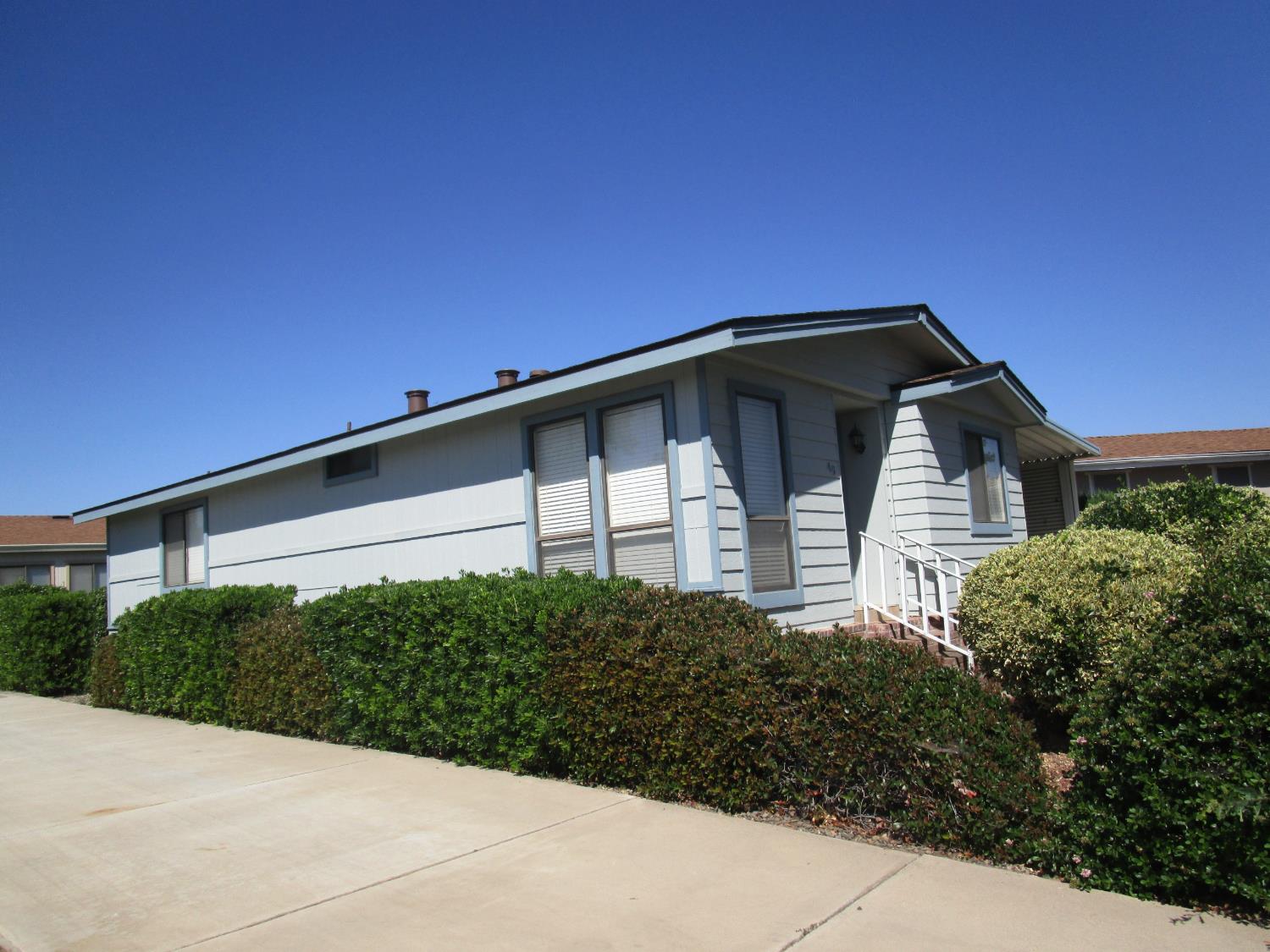1500 Held Dr #49, Modesto, CA 95355