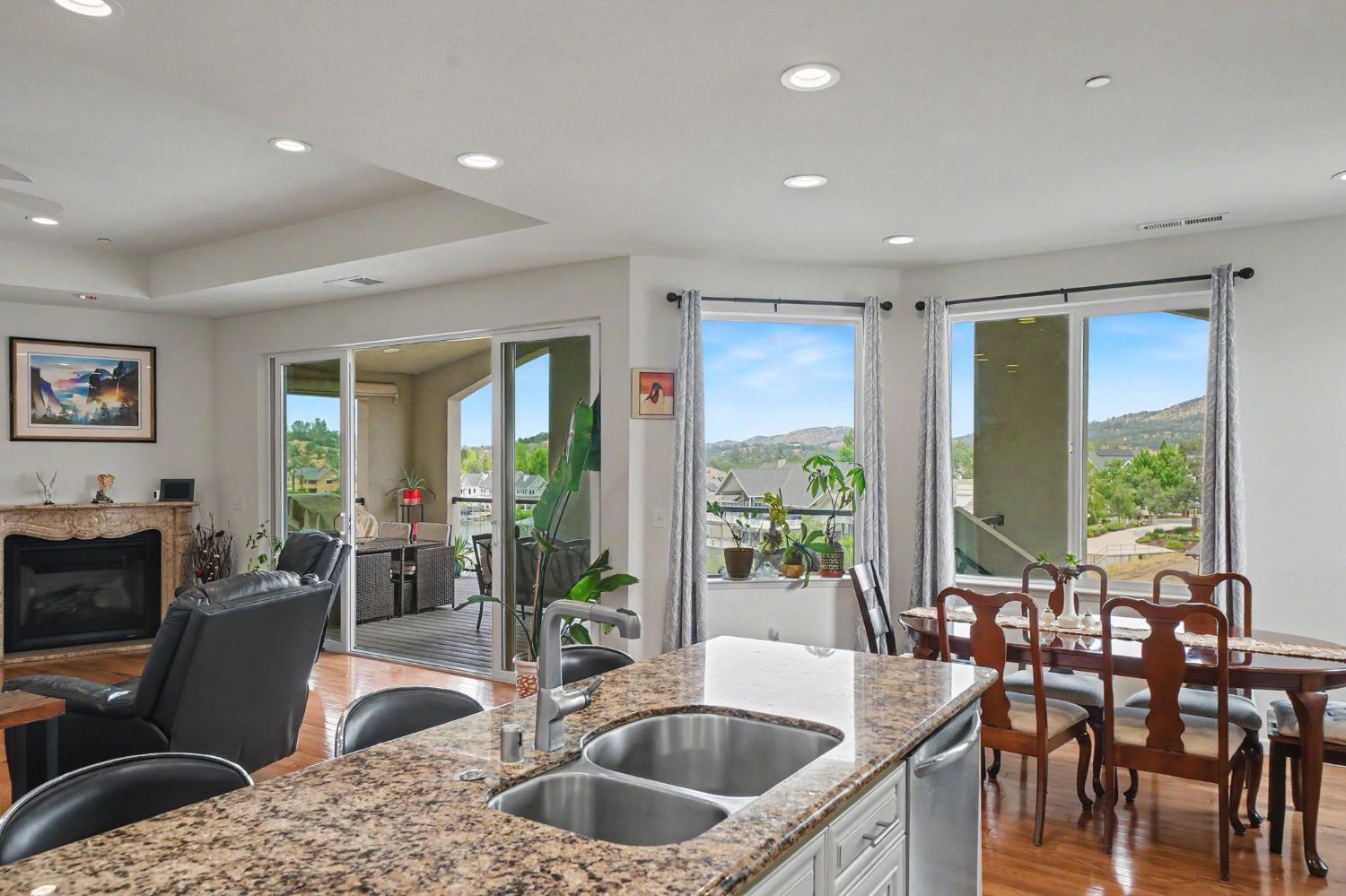 6066 Bluff View Rd, Copperopolis, CA 95228