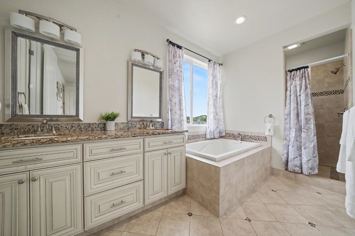 6066 Bluff View Rd, Copperopolis, CA 95228