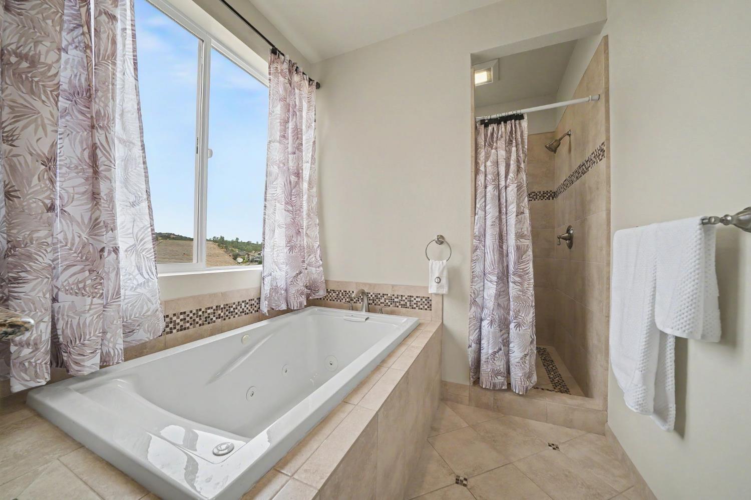 6066 Bluff View Rd, Copperopolis, CA 95228