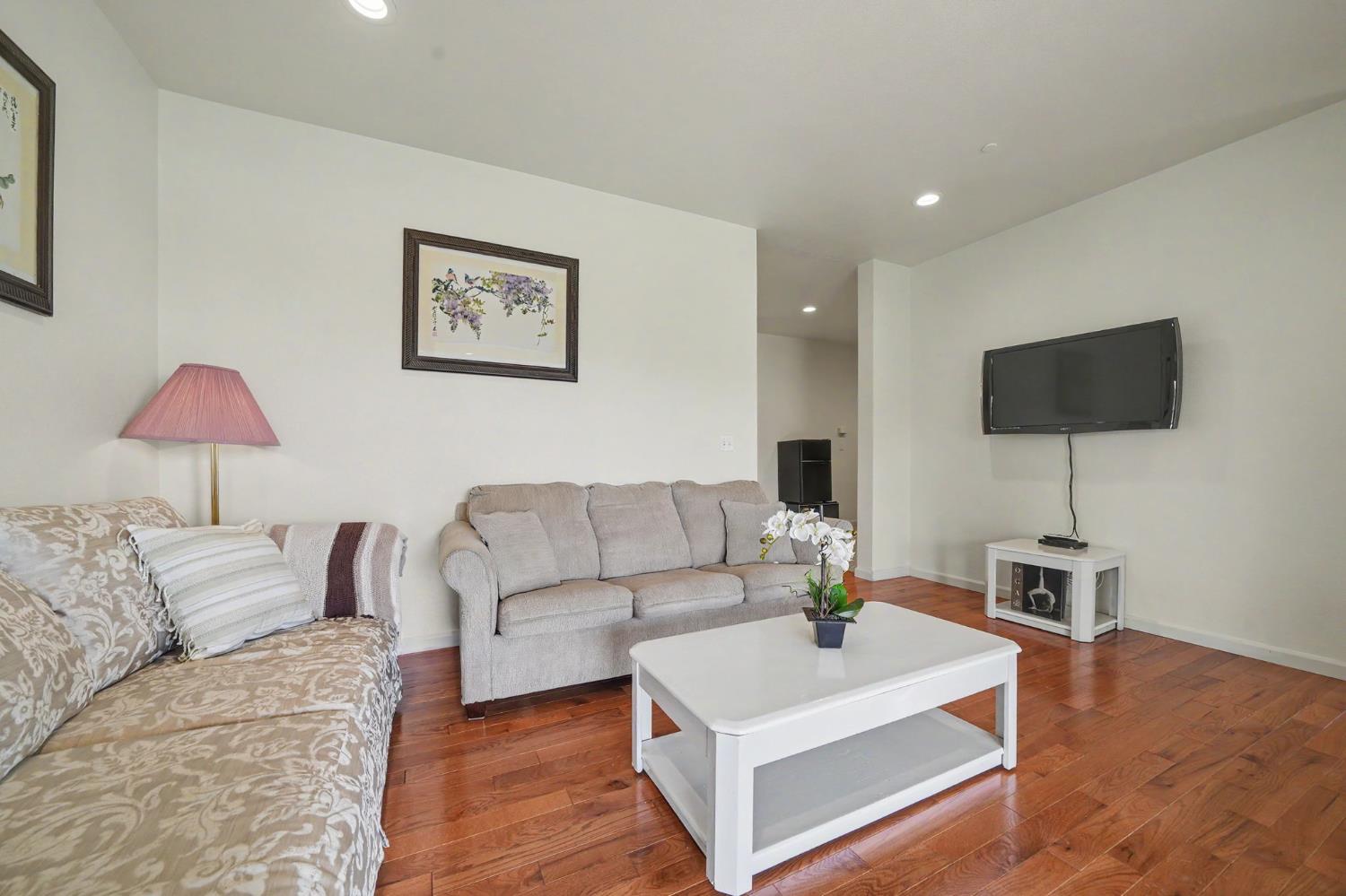 6066 Bluff View Rd, Copperopolis, CA 95228