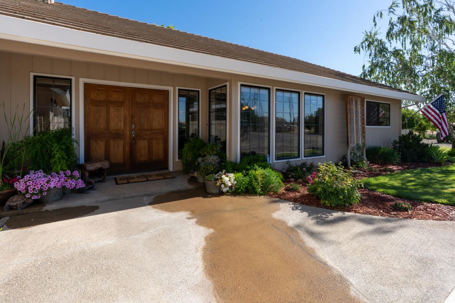 22650 W Sunset Ave, Los Banos, CA 93635