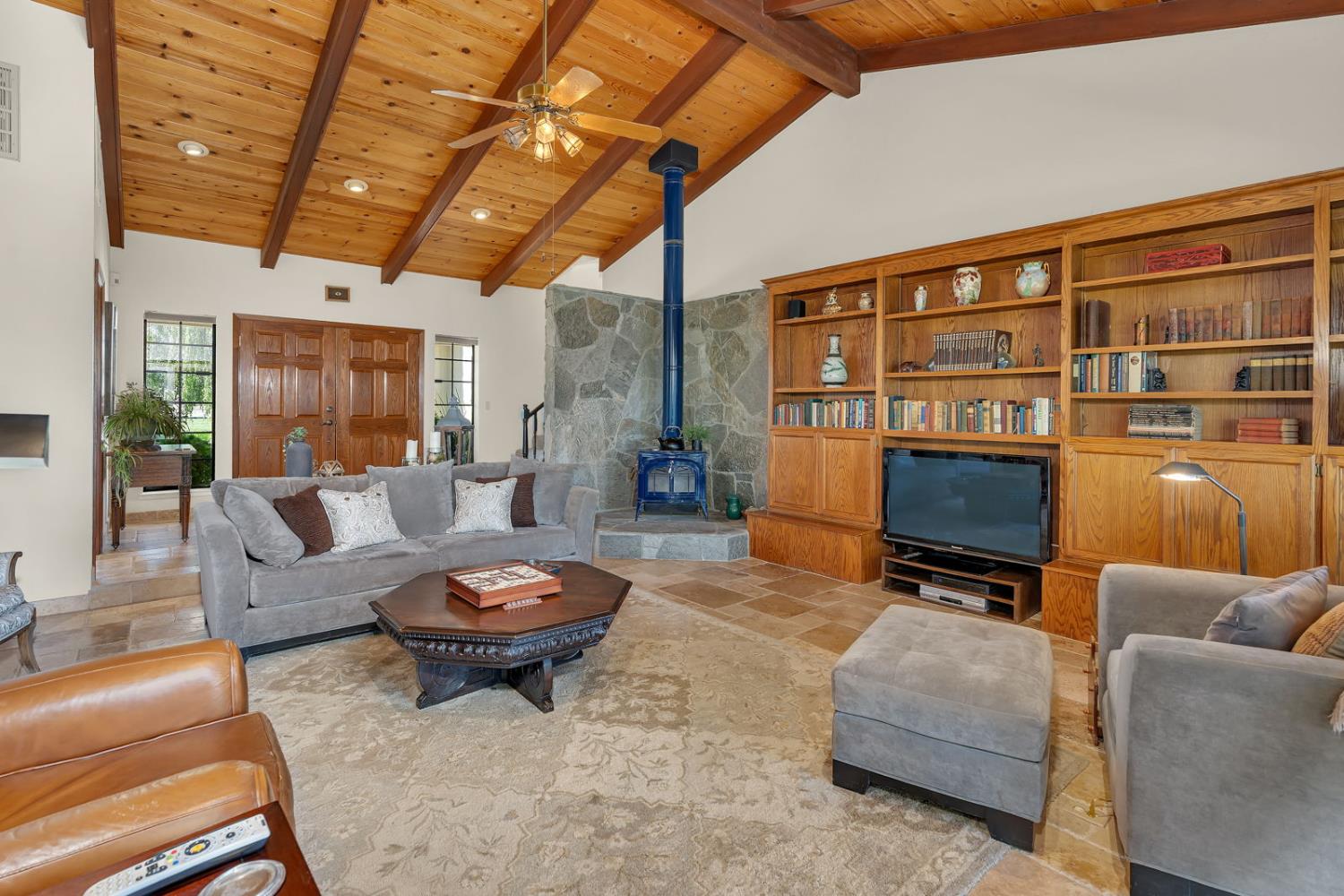 22650 W Sunset Ave, Los Banos, CA 93635