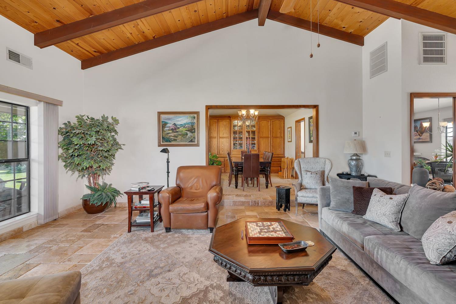 22650 W Sunset Ave, Los Banos, CA 93635