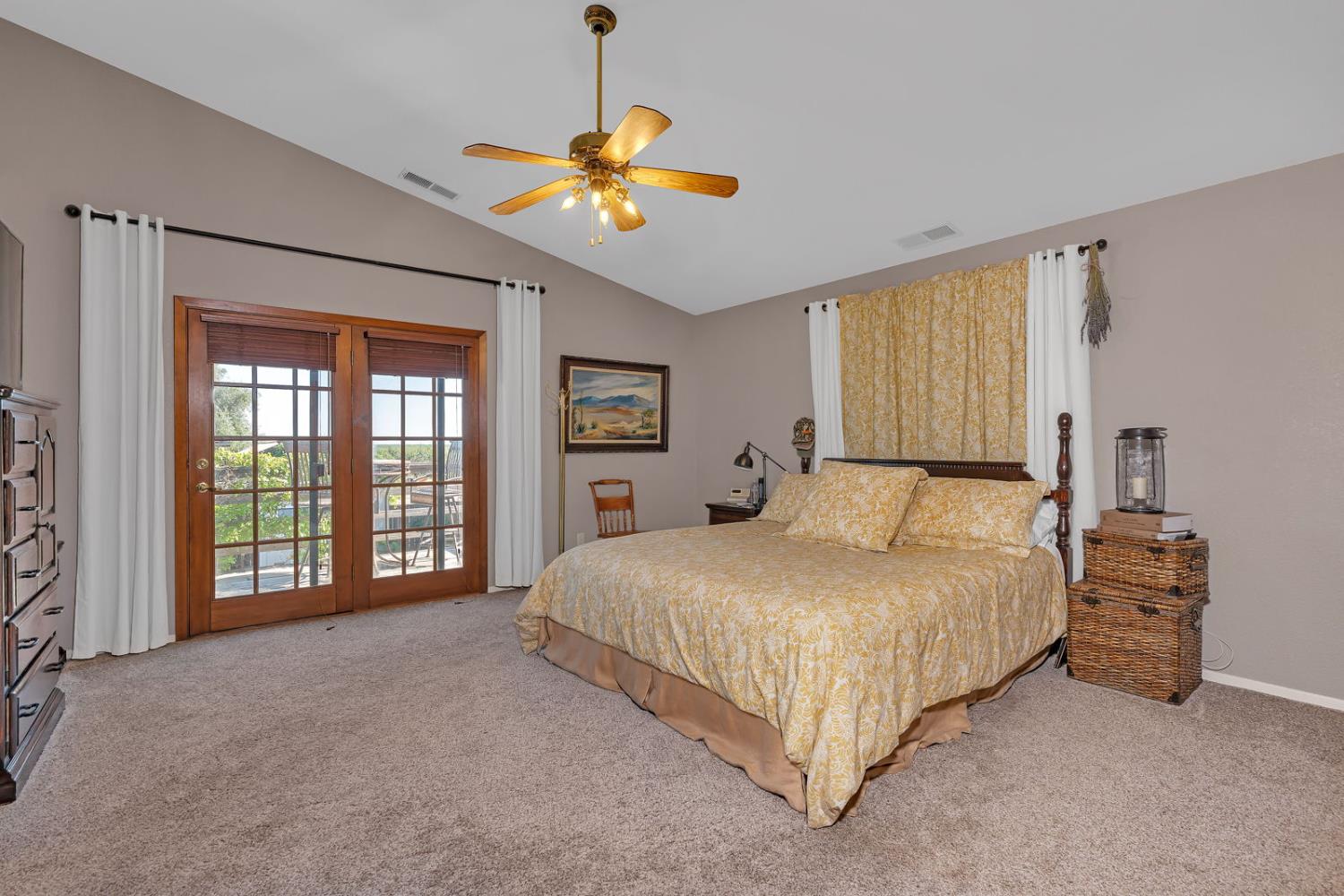 22650 W Sunset Ave, Los Banos, CA 93635