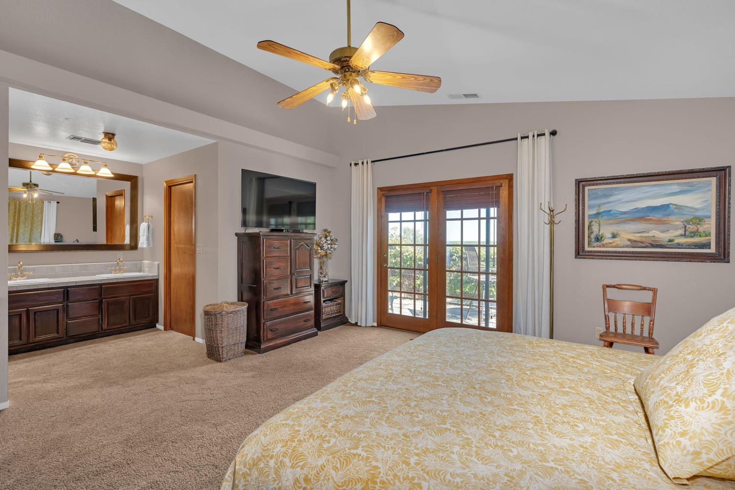 22650 W Sunset Ave, Los Banos, CA 93635