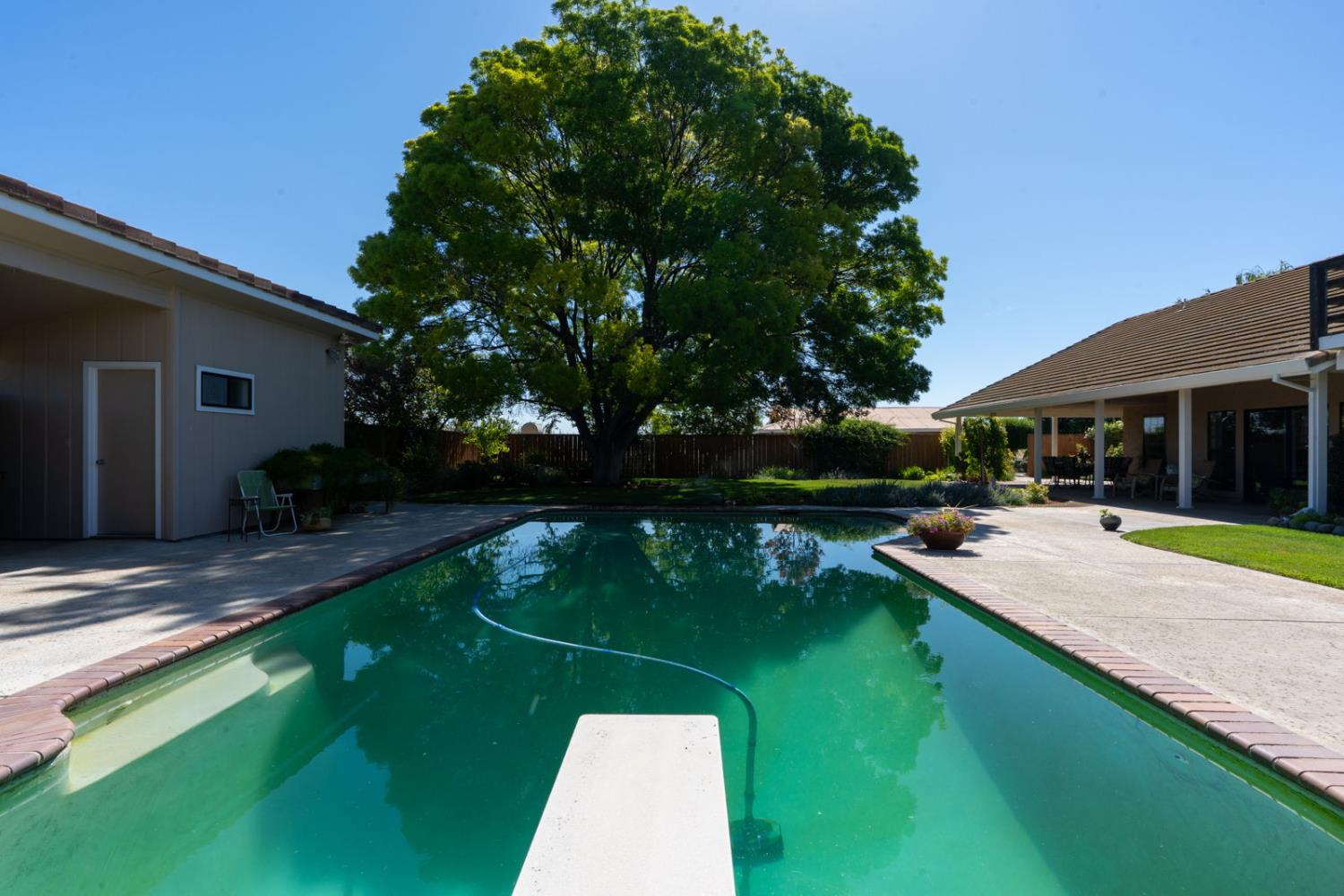 22650 W Sunset Ave, Los Banos, CA 93635