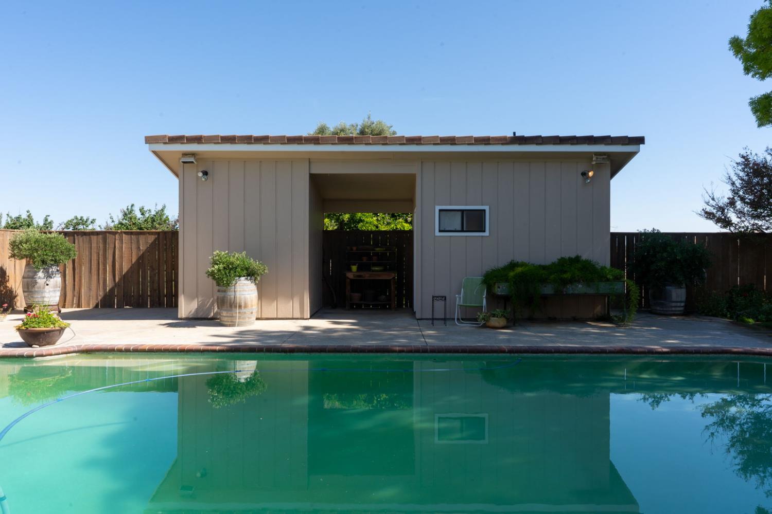 22650 W Sunset Ave, Los Banos, CA 93635