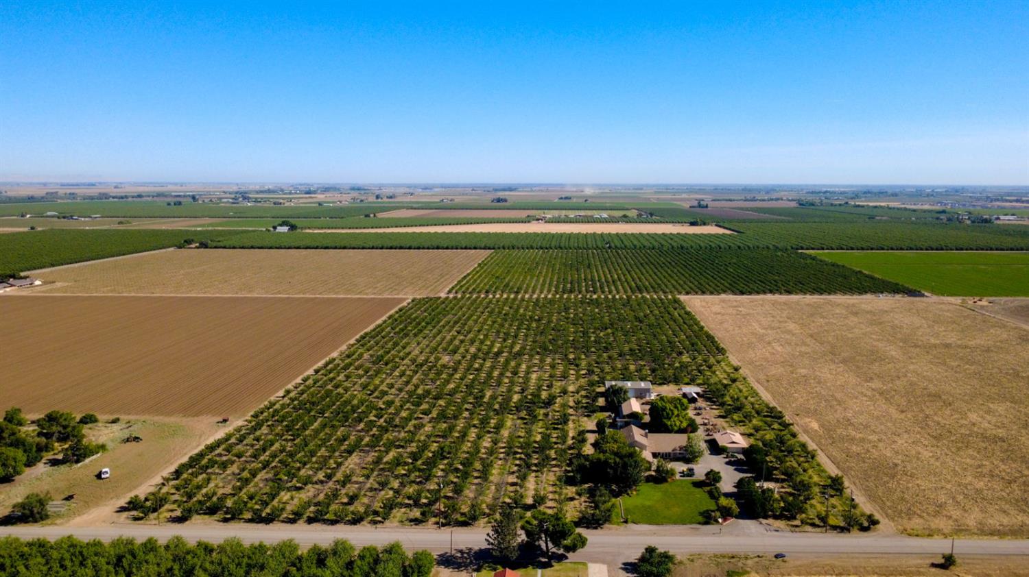 22650 W Sunset Ave, Los Banos, CA 93635