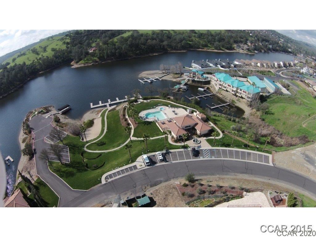175 Athena Dr, Copperopolis, CA 95228