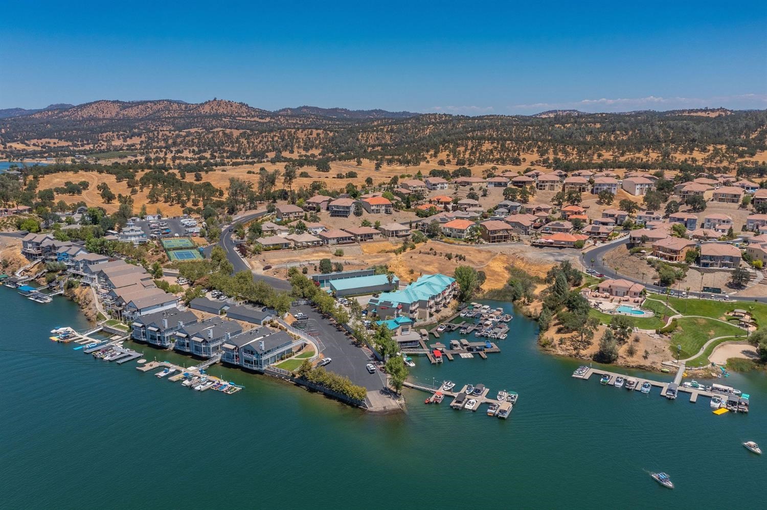 175 Athena Dr, Copperopolis, CA 95228