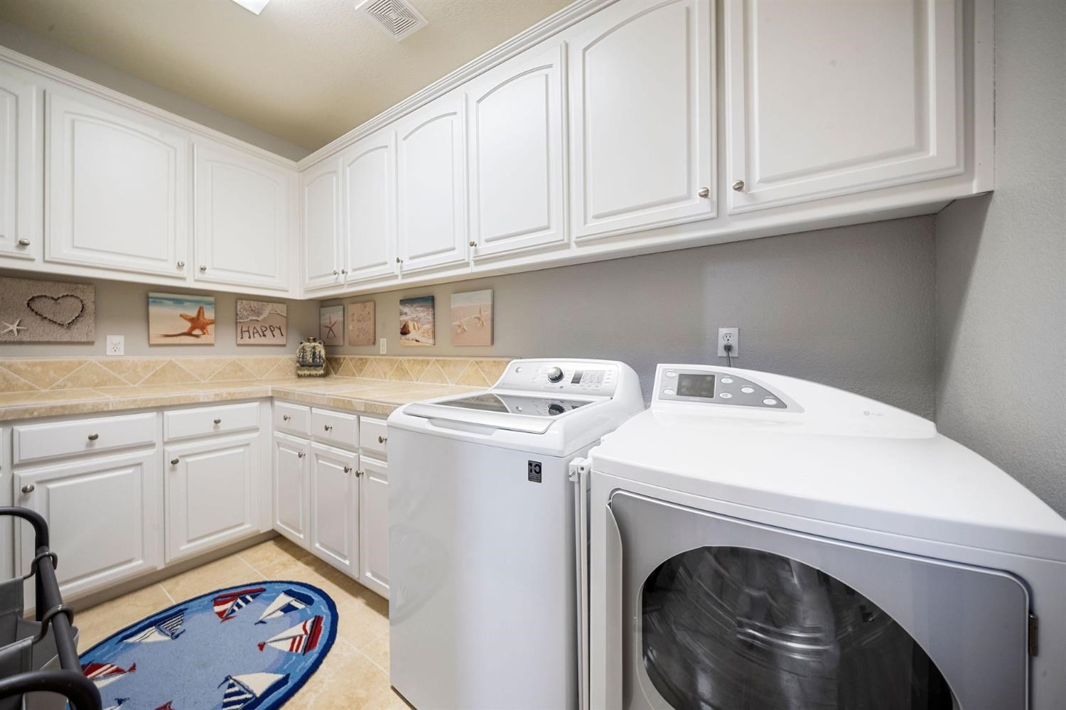 175 Athena Dr, Copperopolis, CA 95228