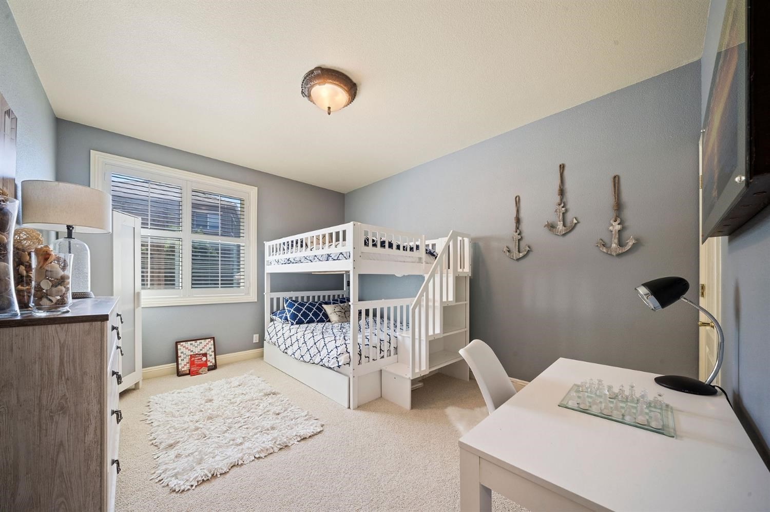 175 Athena Dr, Copperopolis, CA 95228
