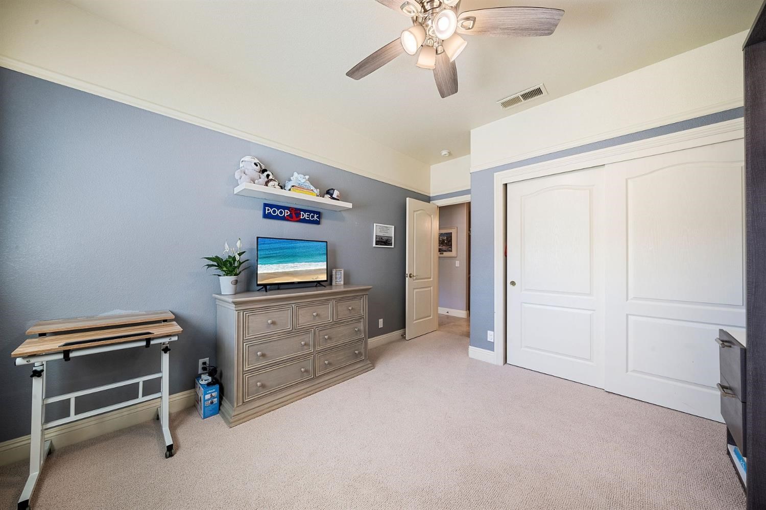 175 Athena Dr, Copperopolis, CA 95228