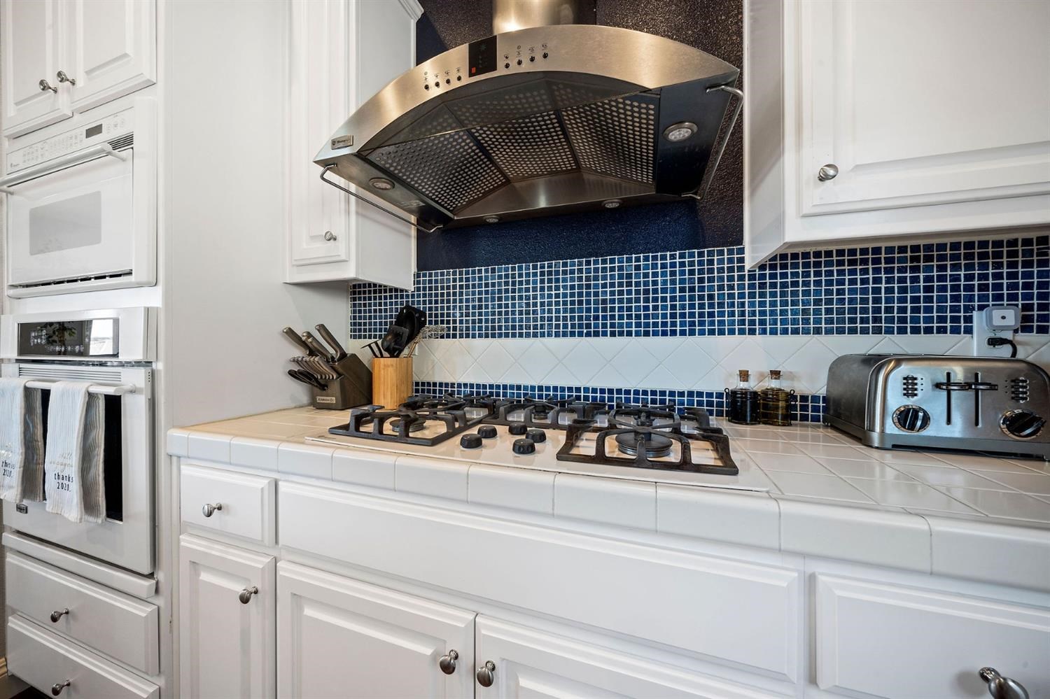 175 Athena Dr, Copperopolis, CA 95228