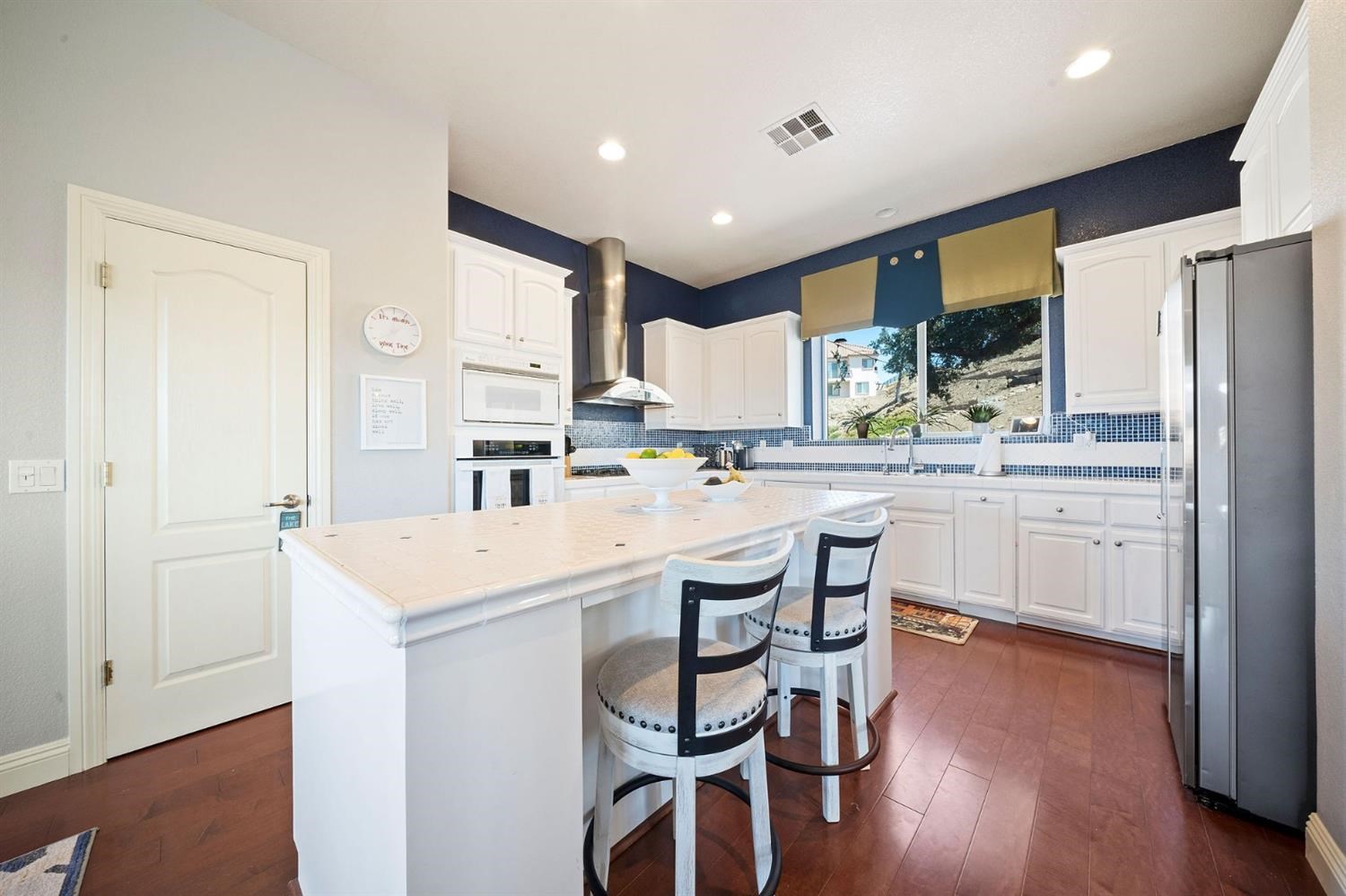 175 Athena Dr, Copperopolis, CA 95228