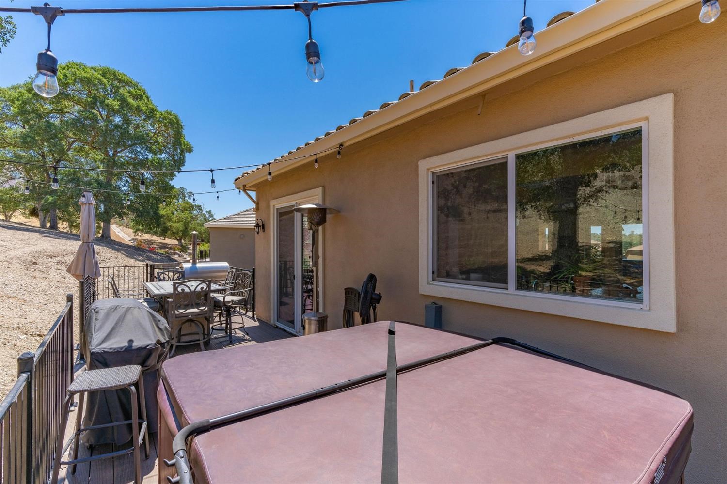 175 Athena Dr, Copperopolis, CA 95228