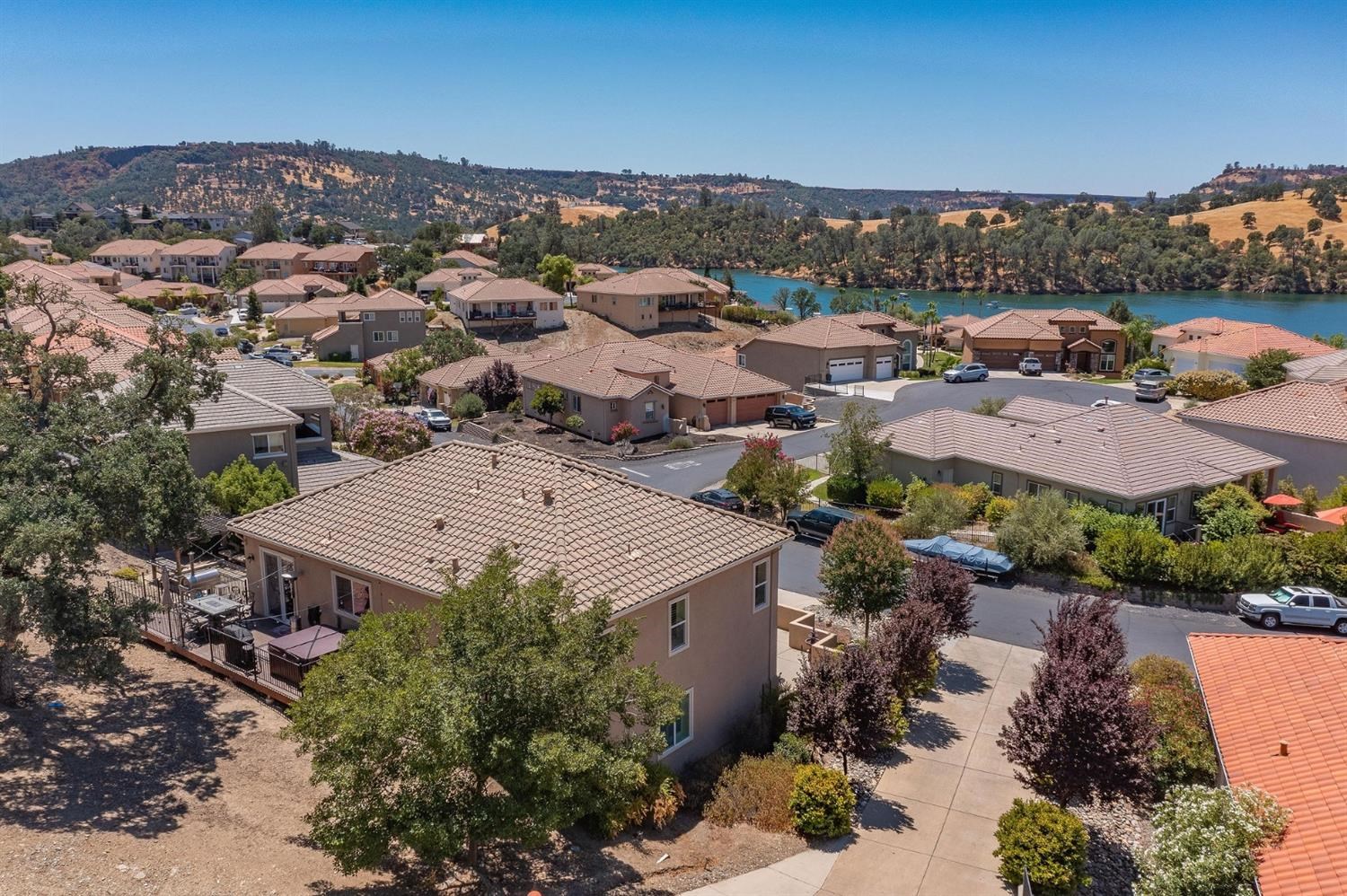 175 Athena Dr, Copperopolis, CA 95228
