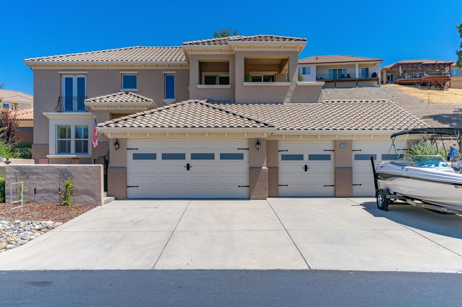 175 Athena Dr, Copperopolis, CA 95228