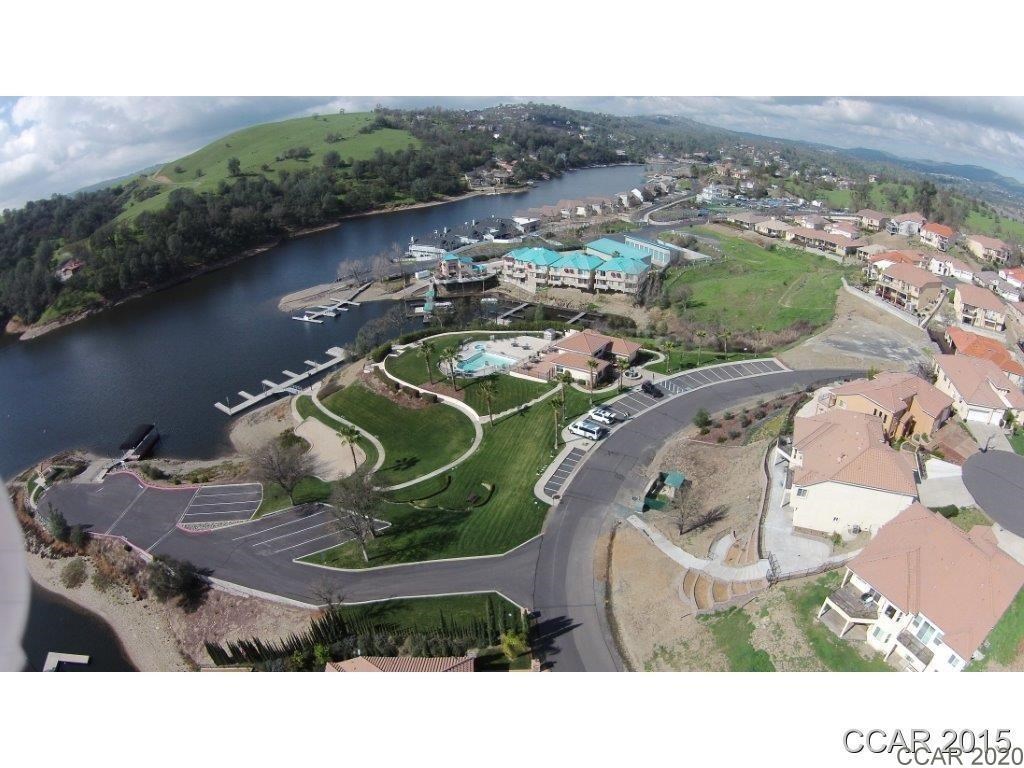 175 Athena Dr, Copperopolis, CA 95228