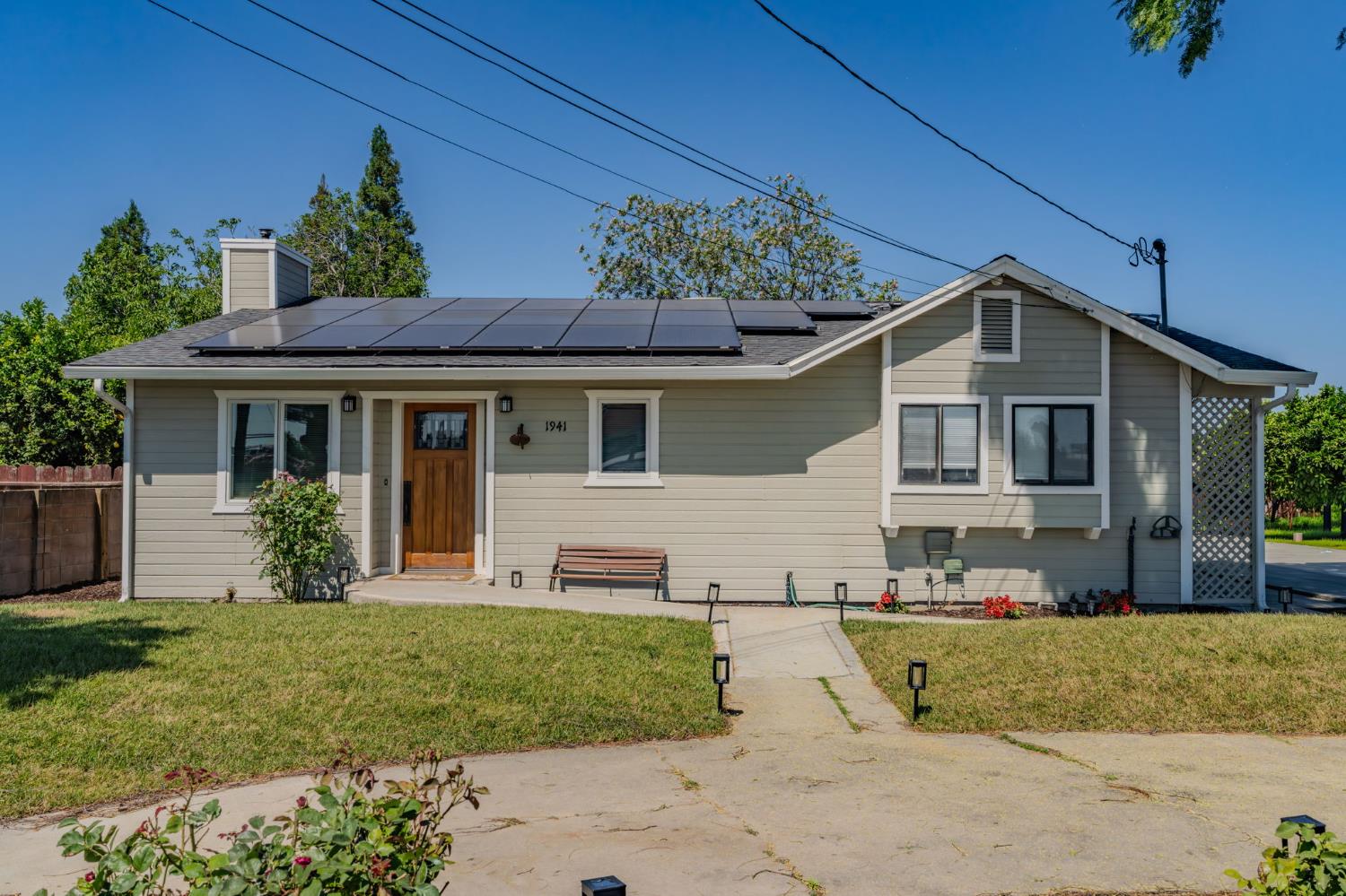 1941 N Main Street, Manteca, CA 95336