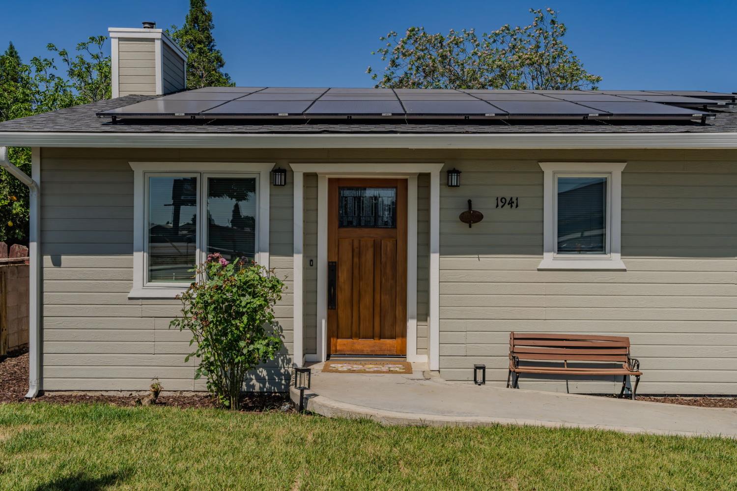1941 N Main Street, Manteca, CA 95336