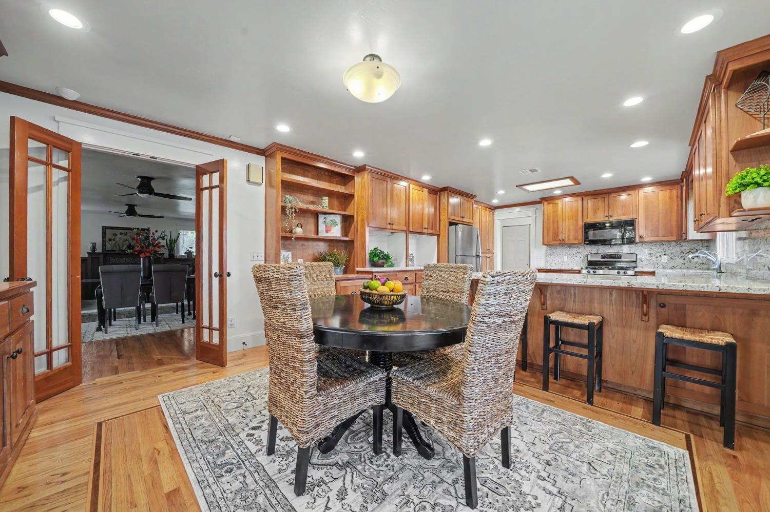 1941 N Main Street, Manteca, CA 95336