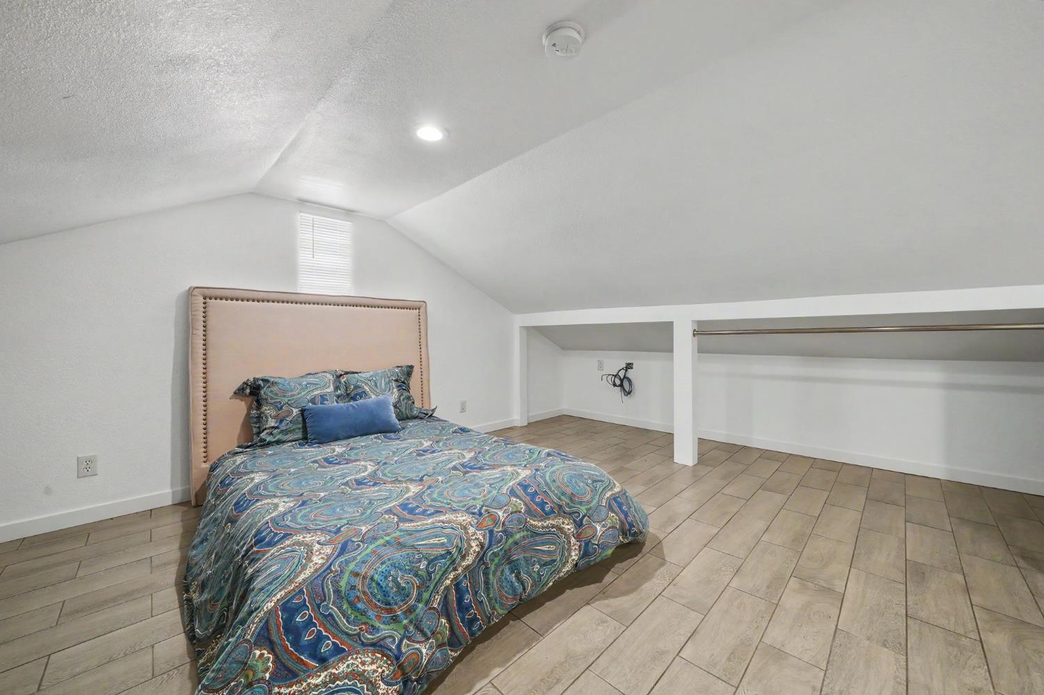 1941 N Main Street, Manteca, CA 95336