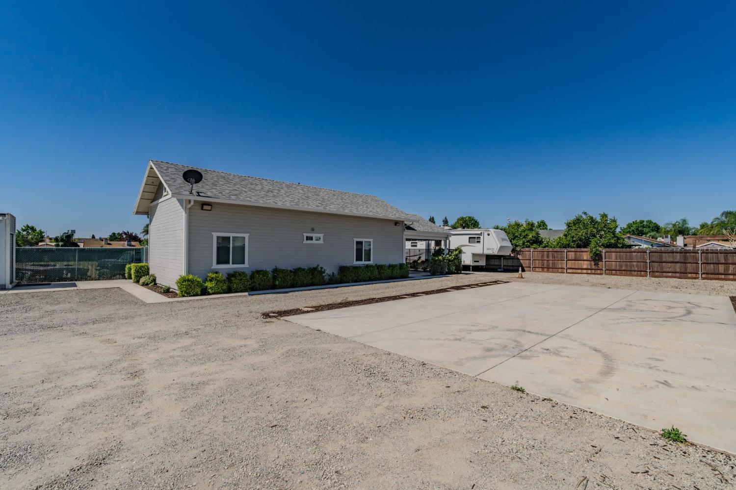 1941 N Main Street, Manteca, CA 95336