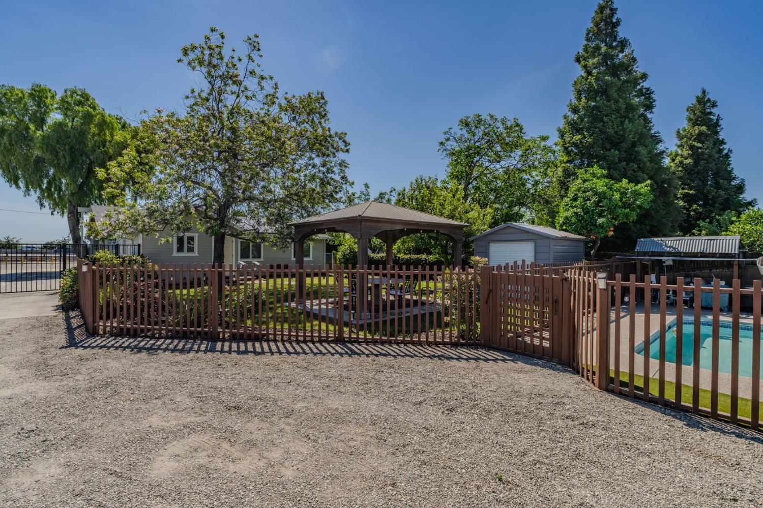 1941 N Main Street, Manteca, CA 95336