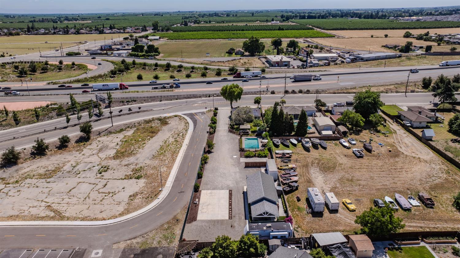 1941 N Main Street, Manteca, CA 95336