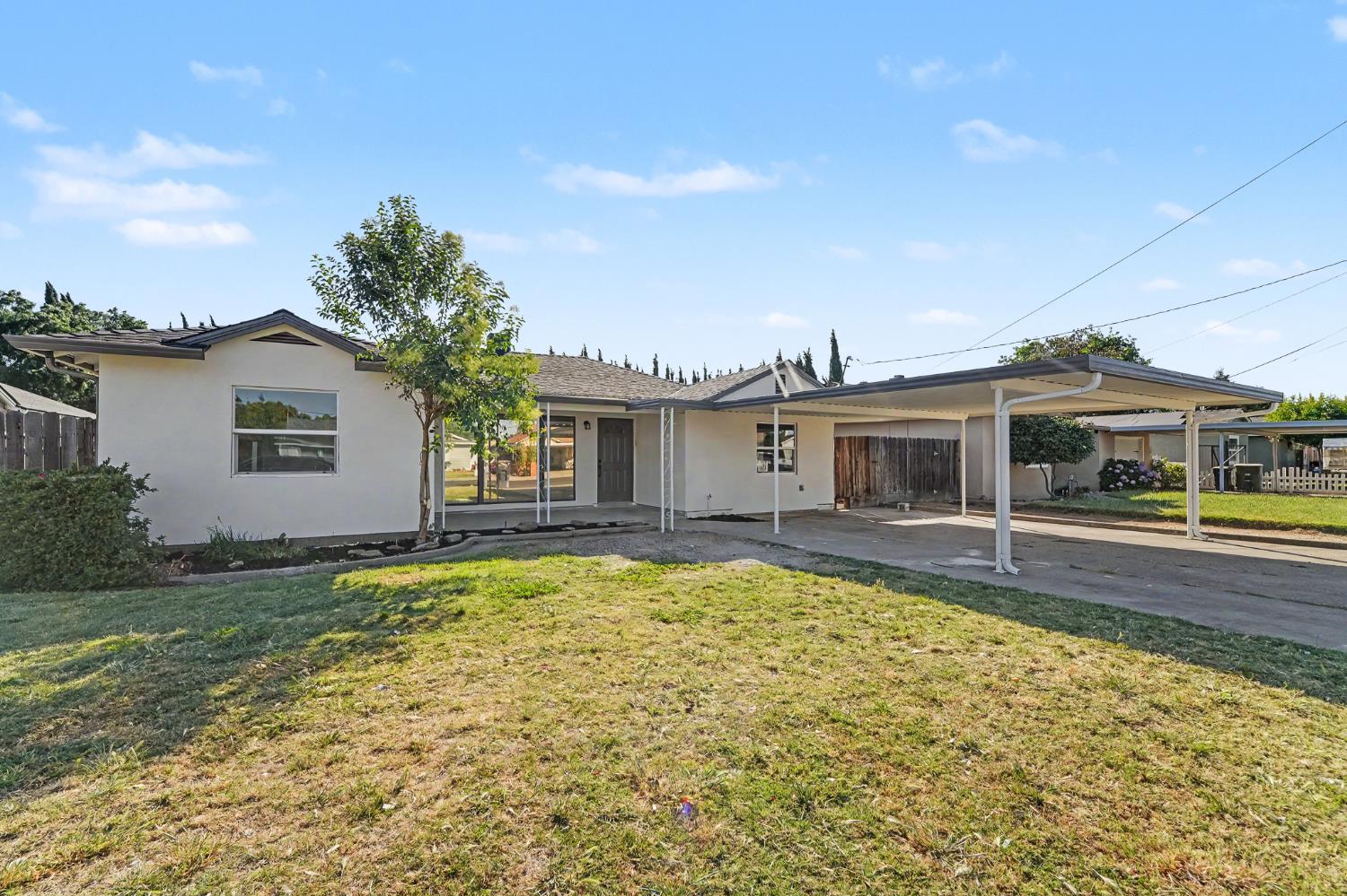 234 S Lee Ave, Oakdale, CA 95361