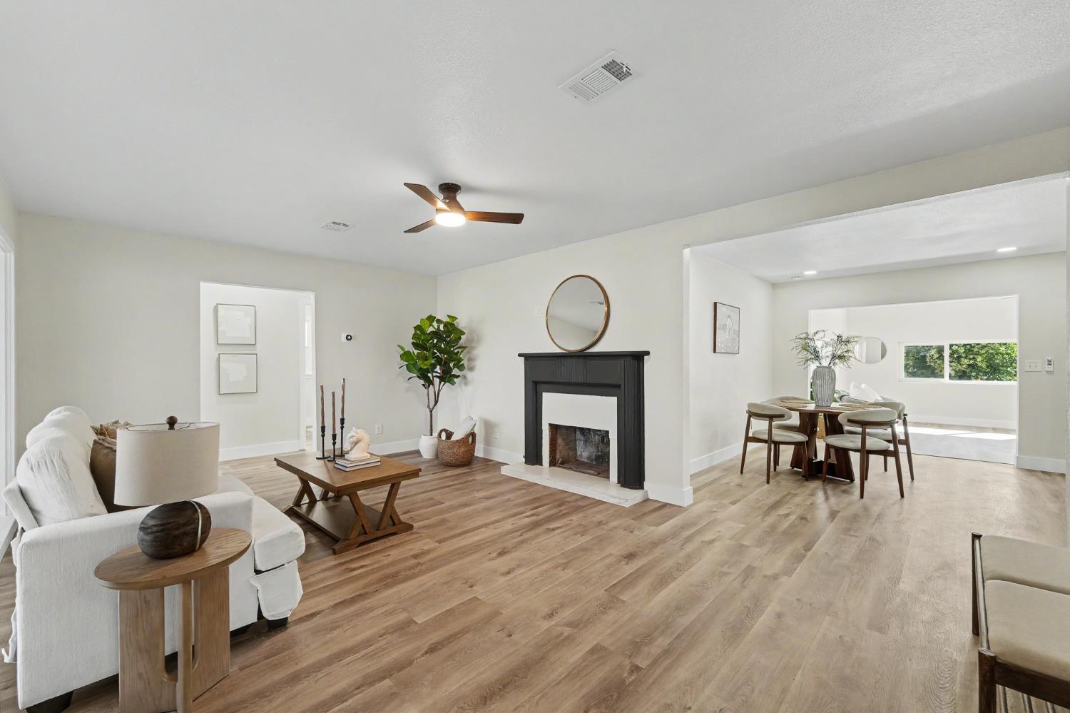 234 S Lee Ave, Oakdale, CA 95361