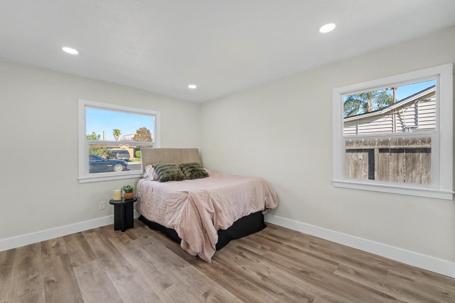 234 S Lee Ave, Oakdale, CA 95361