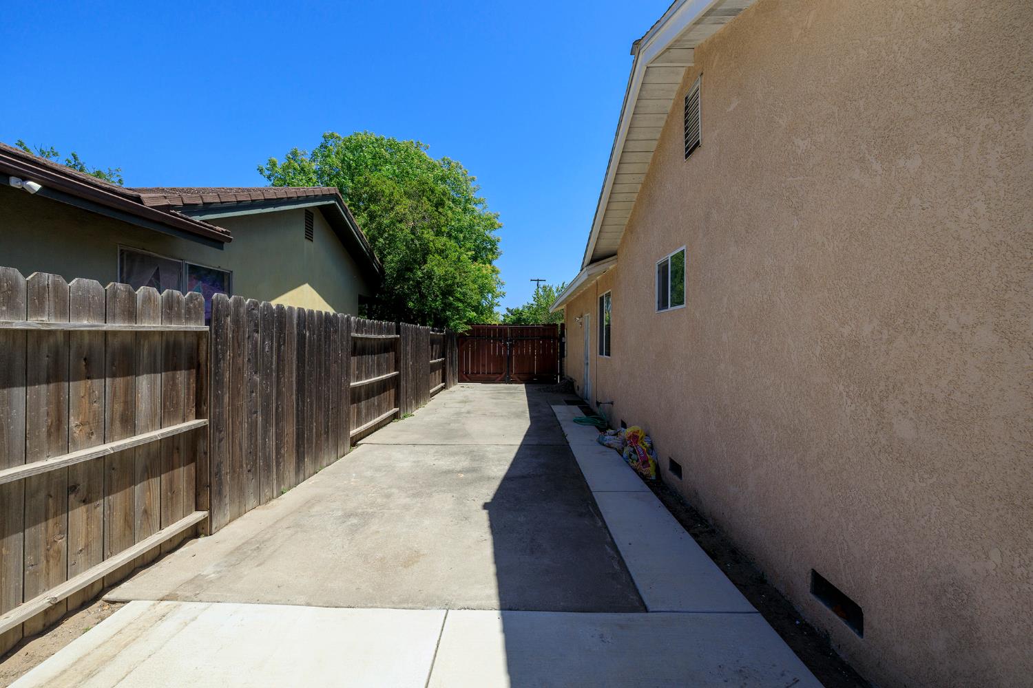 3129 Otis, Modesto, CA 95350