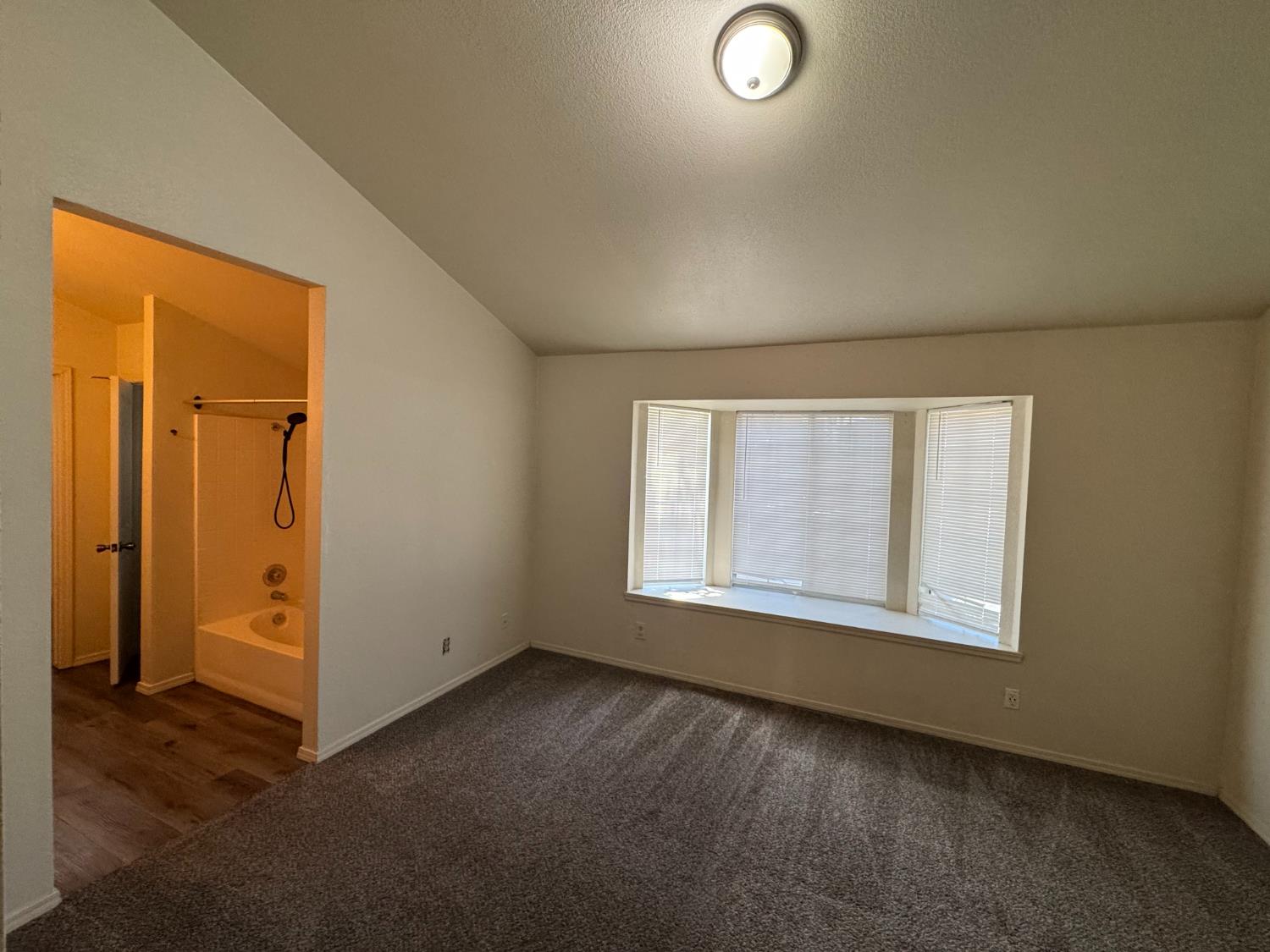 1900 Temescal Dr, Modesto, CA 95355