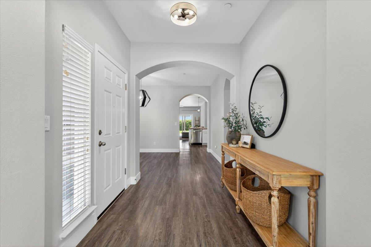 437 Silver Ridge Ct, Oakdale, CA 95361