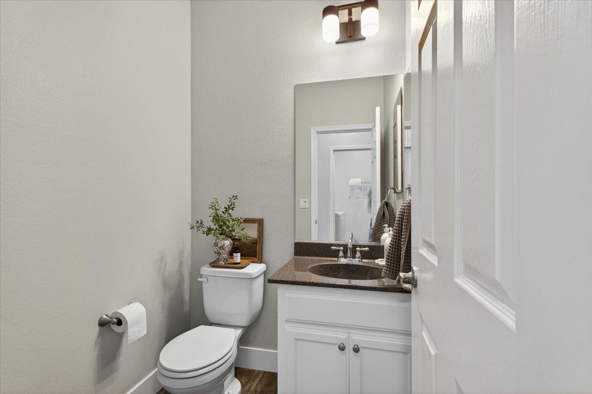 437 Silver Ridge Ct, Oakdale, CA 95361