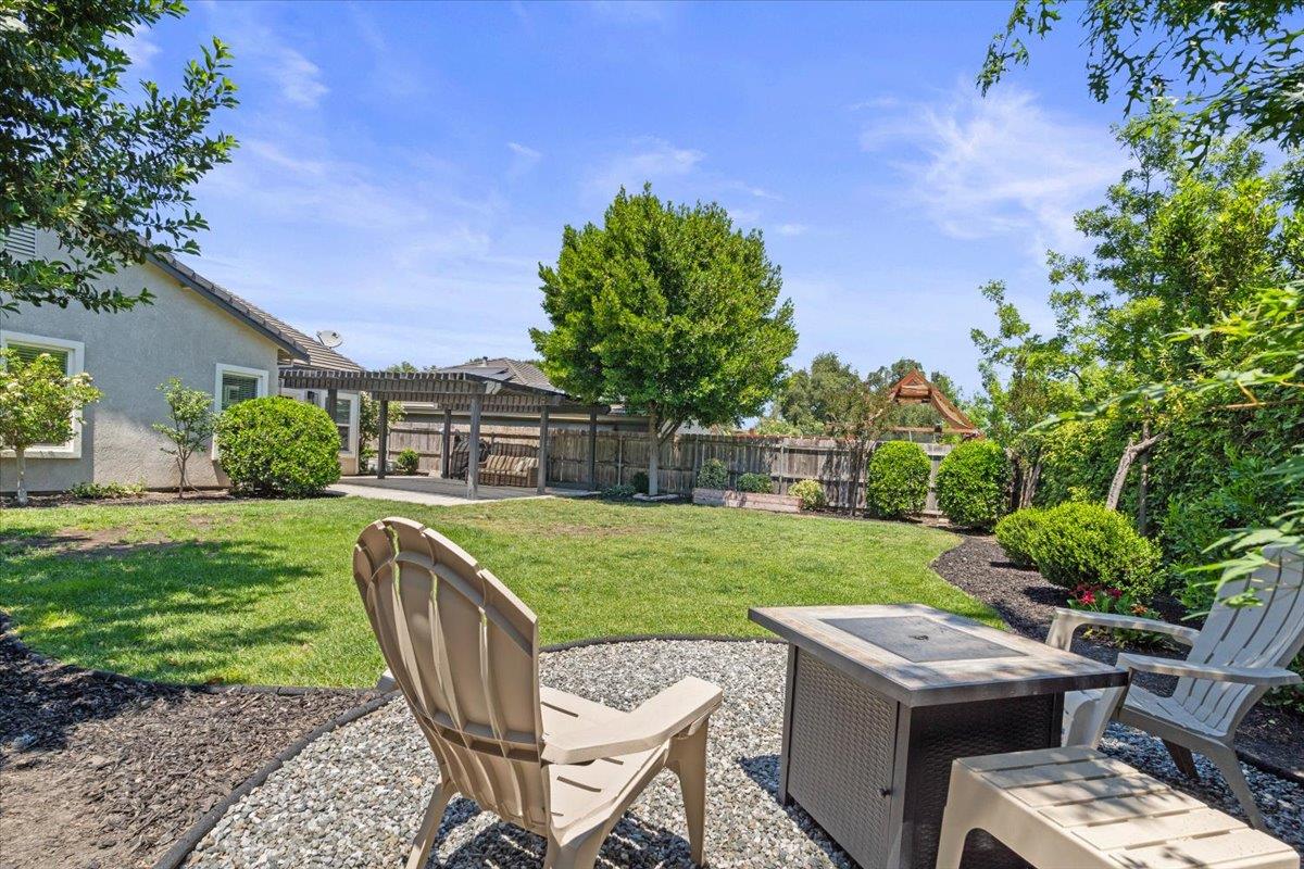 437 Silver Ridge Ct, Oakdale, CA 95361