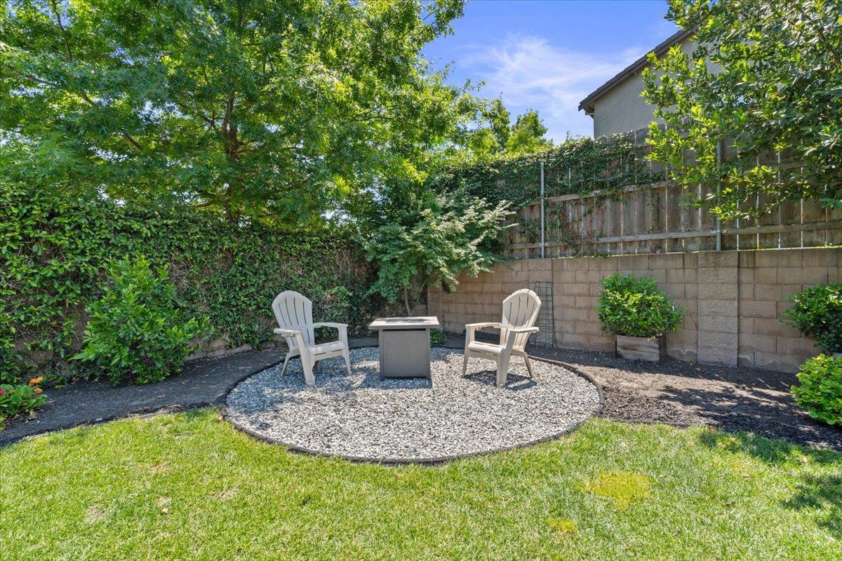 437 Silver Ridge Ct, Oakdale, CA 95361
