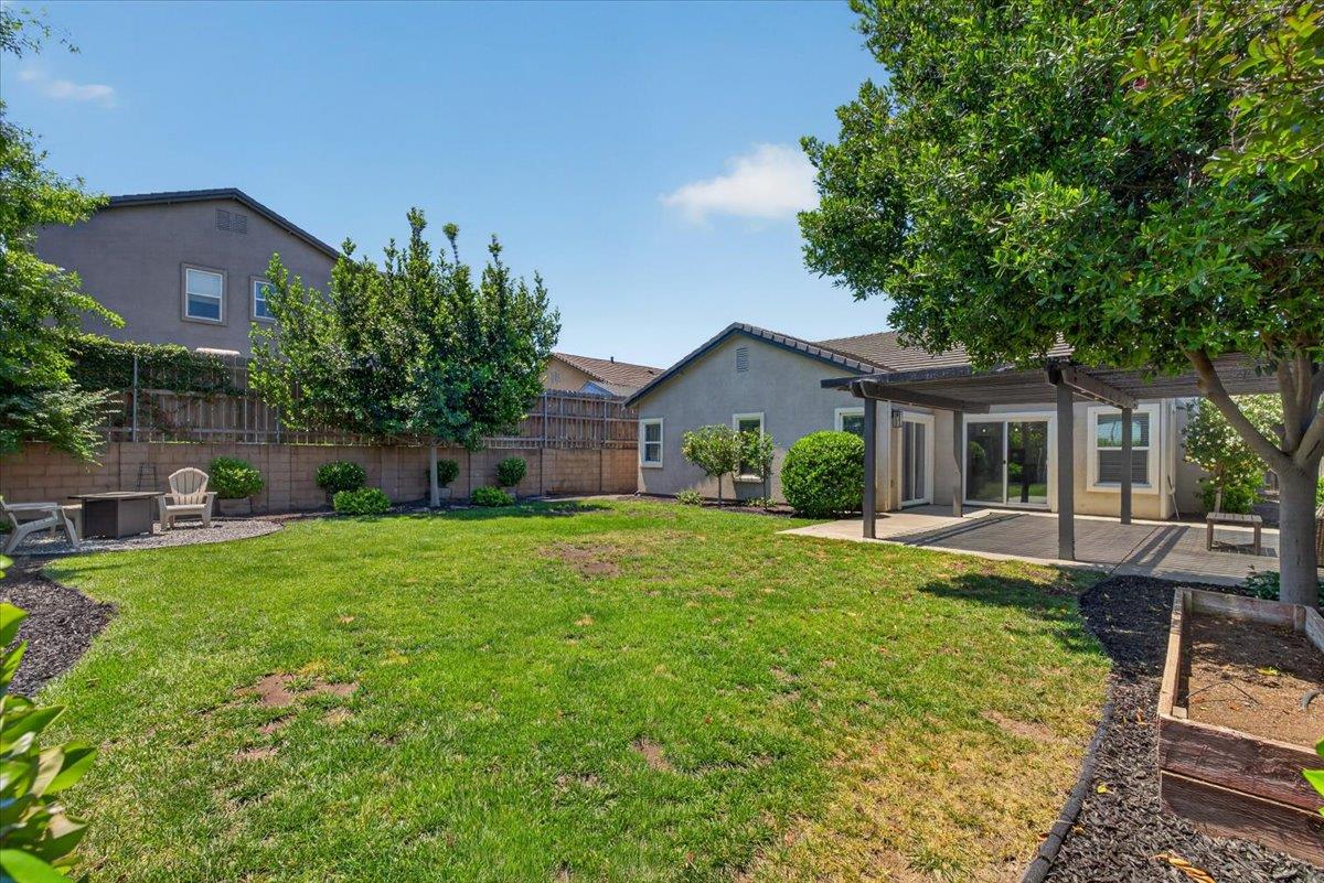 437 Silver Ridge Ct, Oakdale, CA 95361