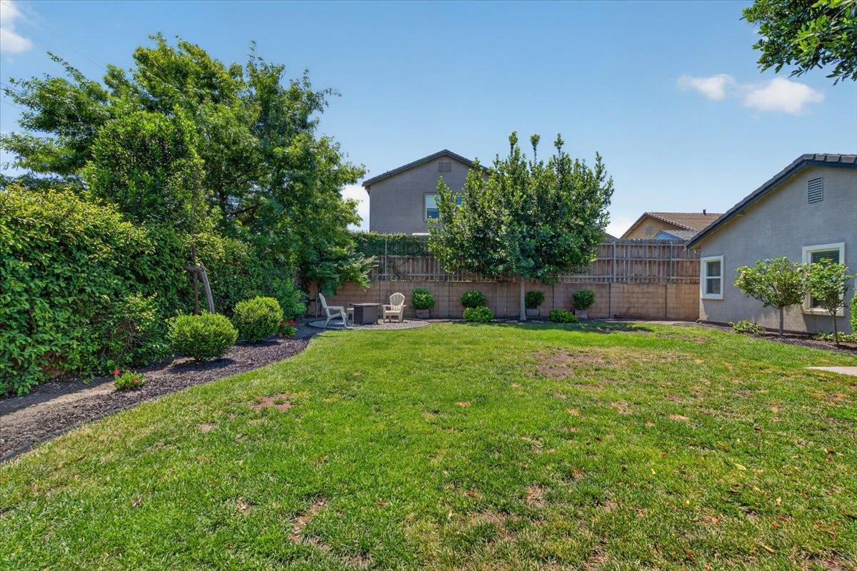437 Silver Ridge Ct, Oakdale, CA 95361